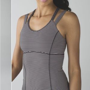 Lululemon Happy Strappy Criss Cross Back Luxtreme Tank Top Sz 4
